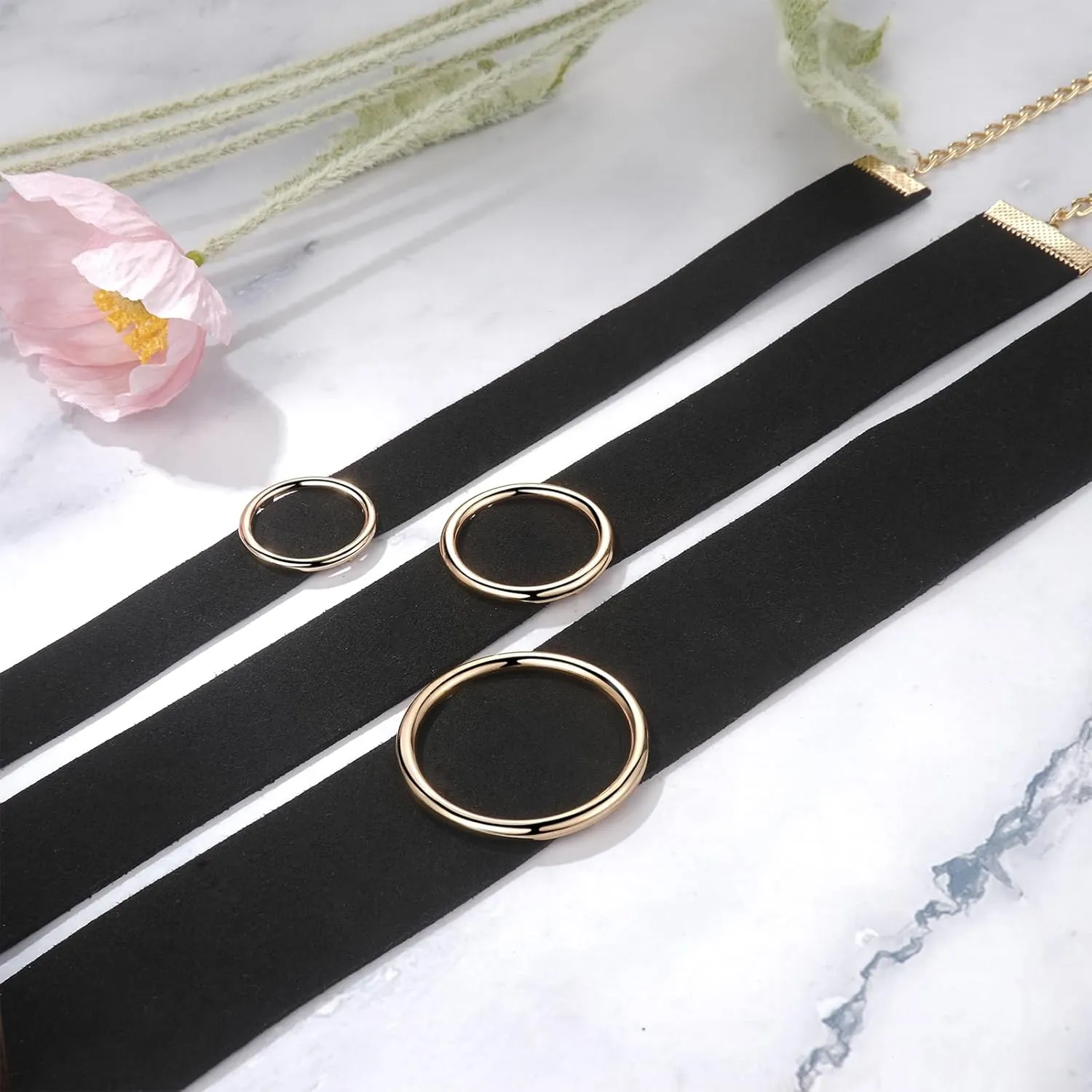 Black Choker Necklace Collar for Women: Layered Velvet Choker Heart Moon Snake Charm Necklaces for Halloween Christmas Renaissance Costume Accessories