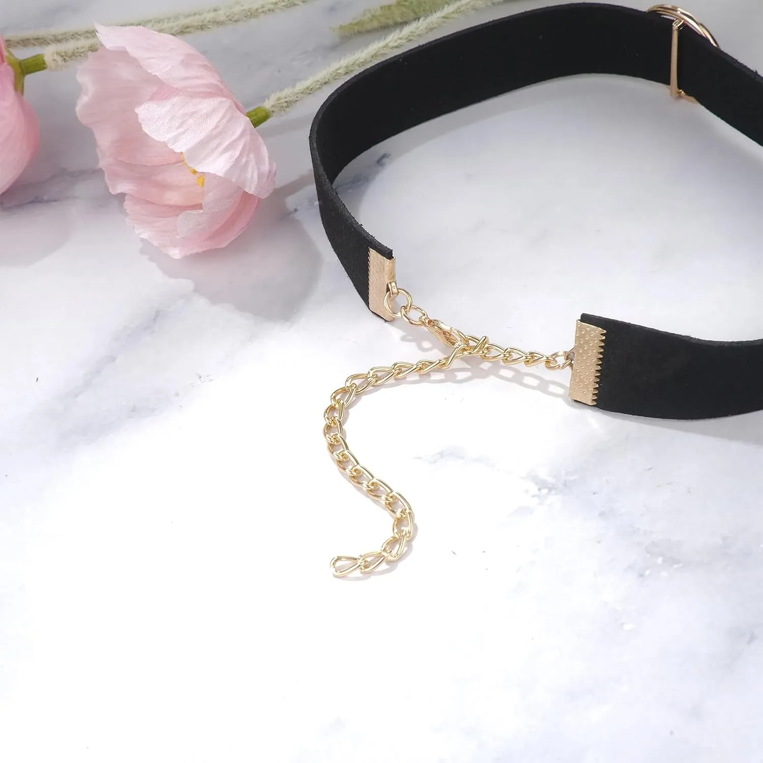 Black Choker Necklace Collar for Women: Layered Velvet Choker Heart Moon Snake Charm Necklaces for Halloween Christmas Renaissance Costume Accessories