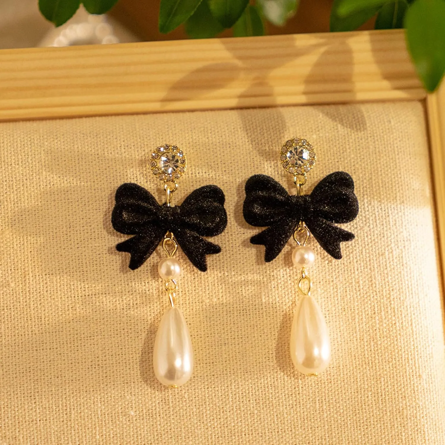 Bow Earrings for Women Pearl Stud Earrings Black Pearl Bow Dangle Drop Earring Trendy Flocking Tassel Jewelry Gifts for Women