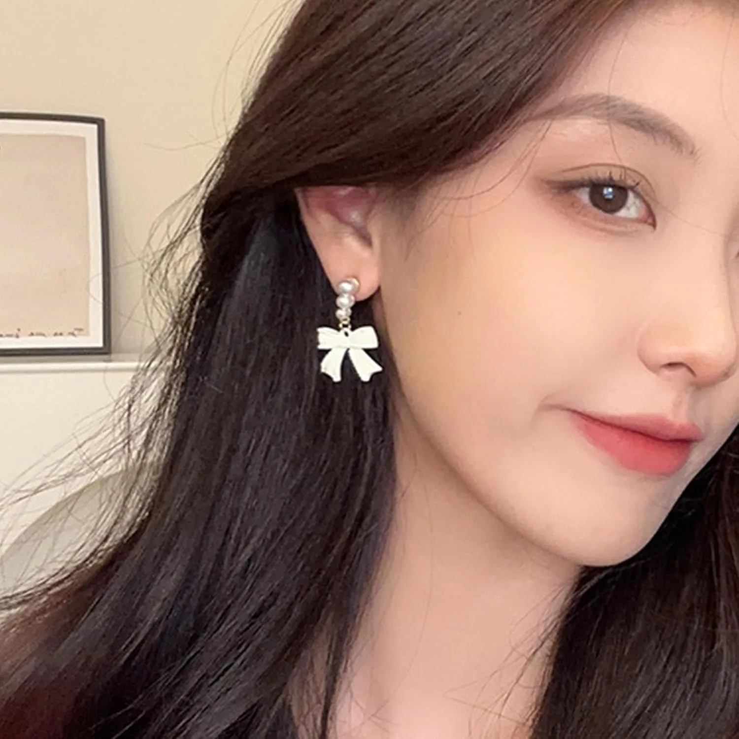 Bow Earrings for Women Pearl Stud Earrings Black Pearl Bow Dangle Drop Earring Trendy Flocking Tassel Jewelry Gifts for Women