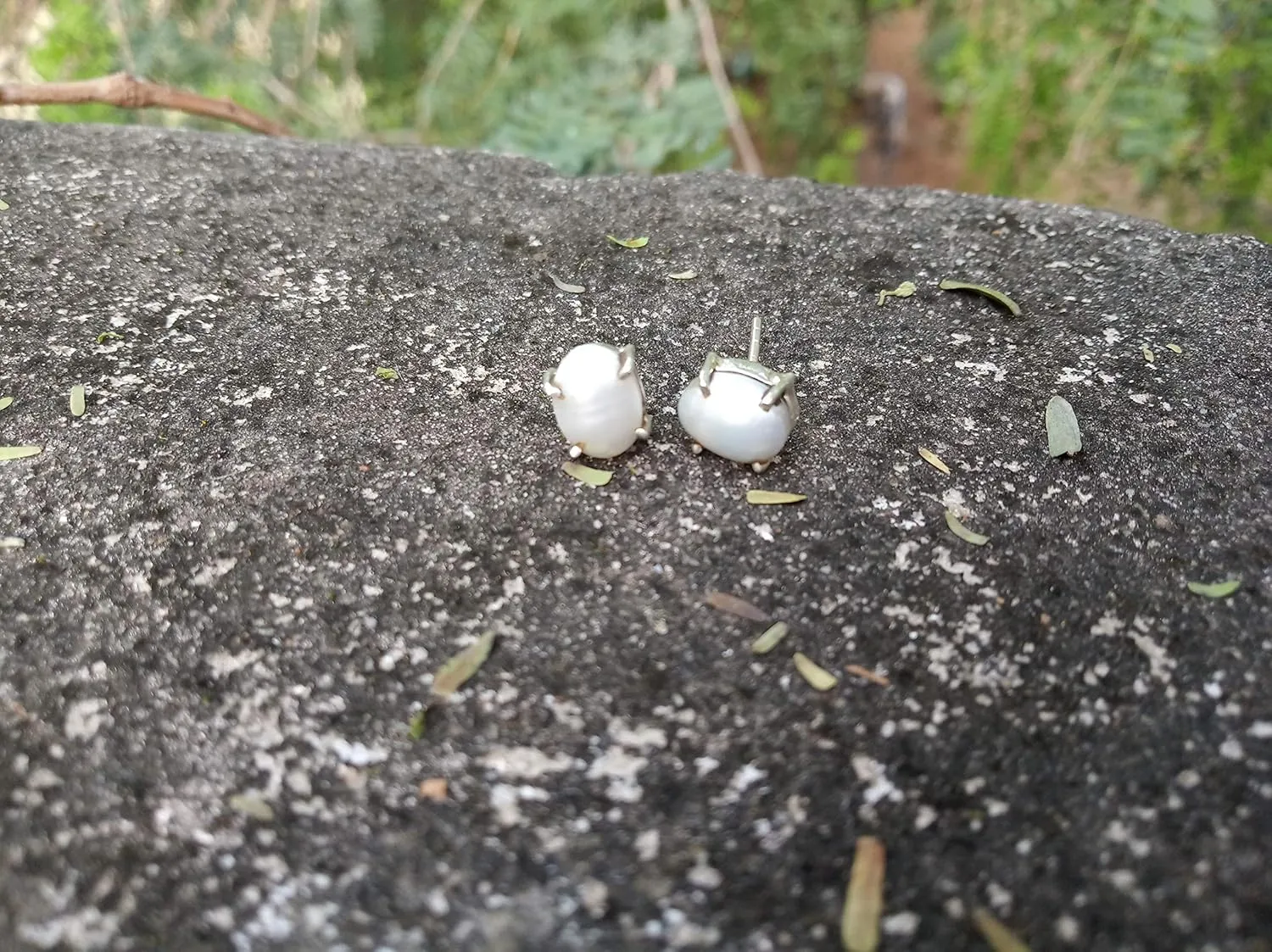 Freshwater Pearl Earrings, Genuine Studs, Birthday Gift, Bridesmaids Gift, Pearl Post Earring, Wedding Earrings, Hippie Earrings, Healing Crystal, Promise Studs, Dainty Earrings, Prong Studs, Gifts