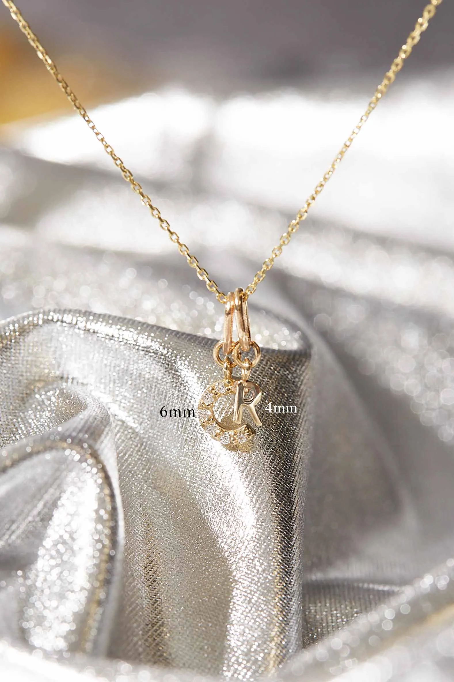 GOLD INITIAL PENDANT (6mm)
