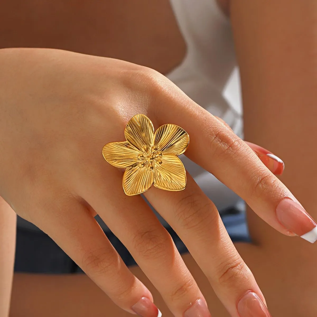 Gold Rings for Women Non Tarnish Flower Rings for Women Stainless Steel Rings Adjustable Statement Rings Big Flower Chunky Silver Rings