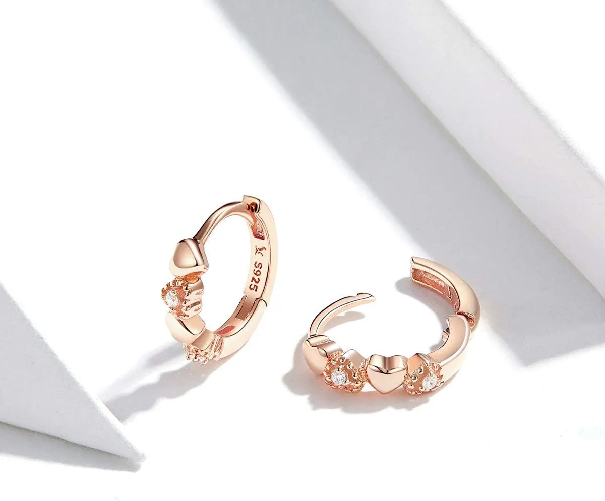 Leaf Huggie Hoop Earrings Small Hoop Earrings for Women 925 Sterling Silver Huggie Earrings Cute Earrings Hypoallergenic Huggie Hoop Earrings Jewelry Gifts for Women
