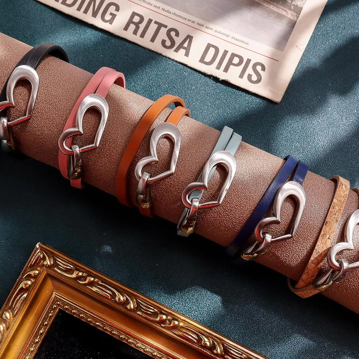 Leather Heart Bracelet for Women Leather Choker Collar Necklace Charm Bracelets Heart Warp Bracelet Trendy Jewelry Valentines Day Gifts for Her