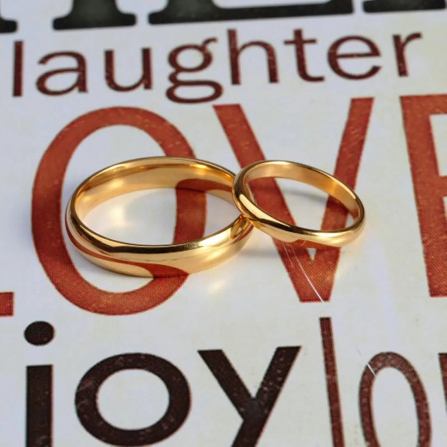 Mens Jewelry Rings, Stainless Steel Ring for Women Gold Polished Ring Valentine's Day Couple Rings