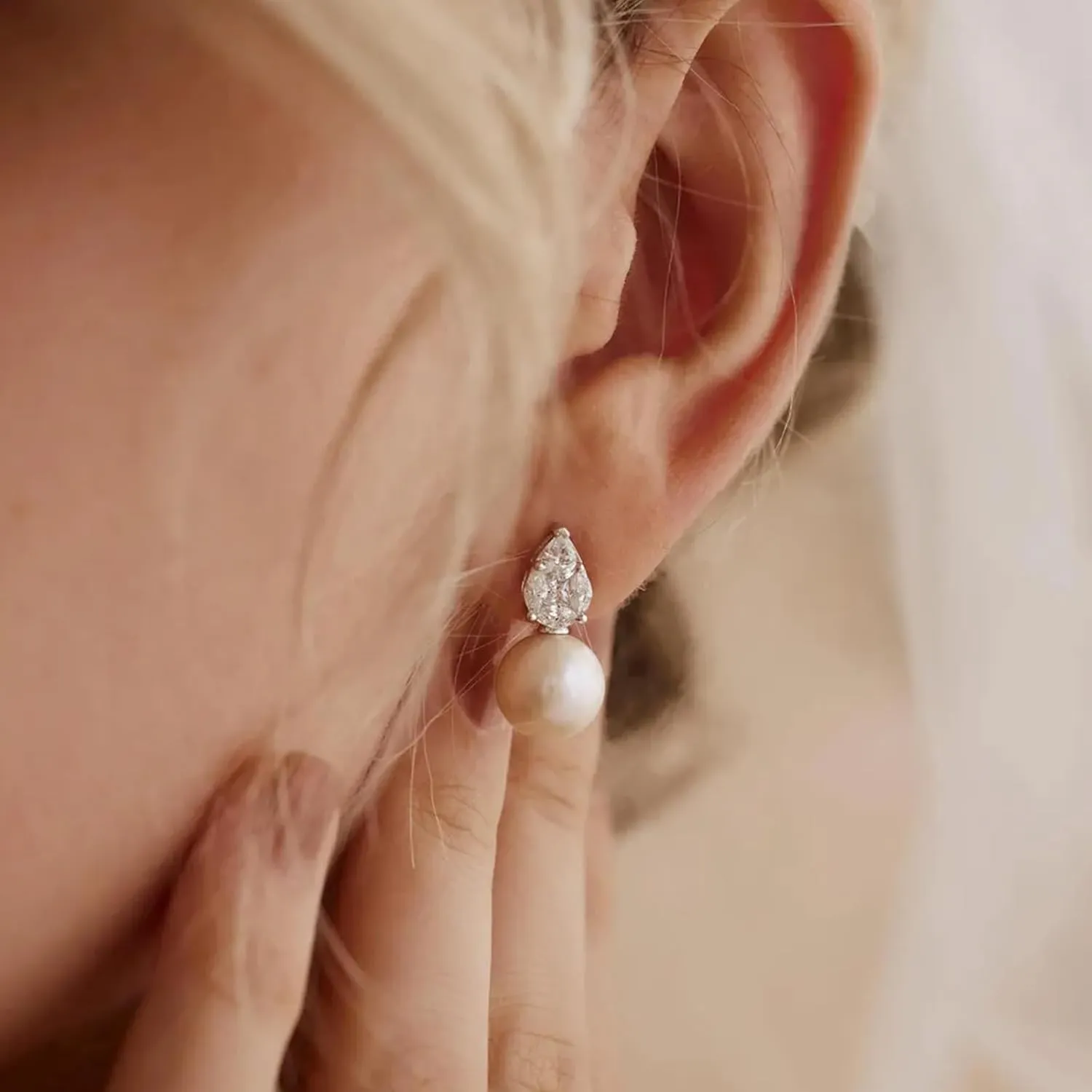Pearl Earrings for Women Prom Earrings Dainty Formal Pearl Earring Bride Wedding Gold Pearls Drop Earring Pearls Jewelry for Women Trendy 2025