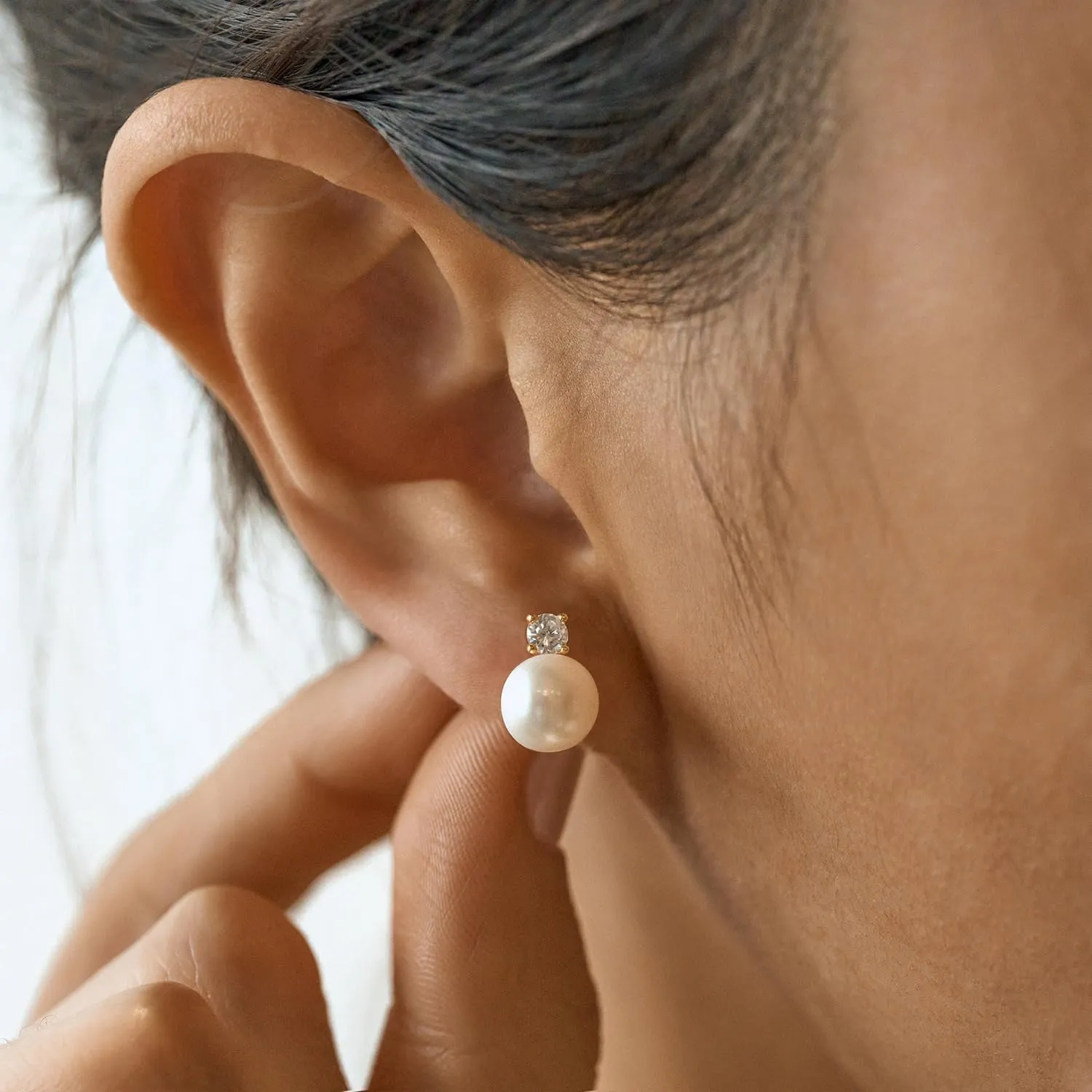 Pearl Earrings,6mm/8mm/10mm Gold/Silver Pearl Stud Earrings for Women Dainty 14K Gold CZ Diamond Earring Trendy Hypoallergenic Wedding Earring for Women Bridesmaid Gift
