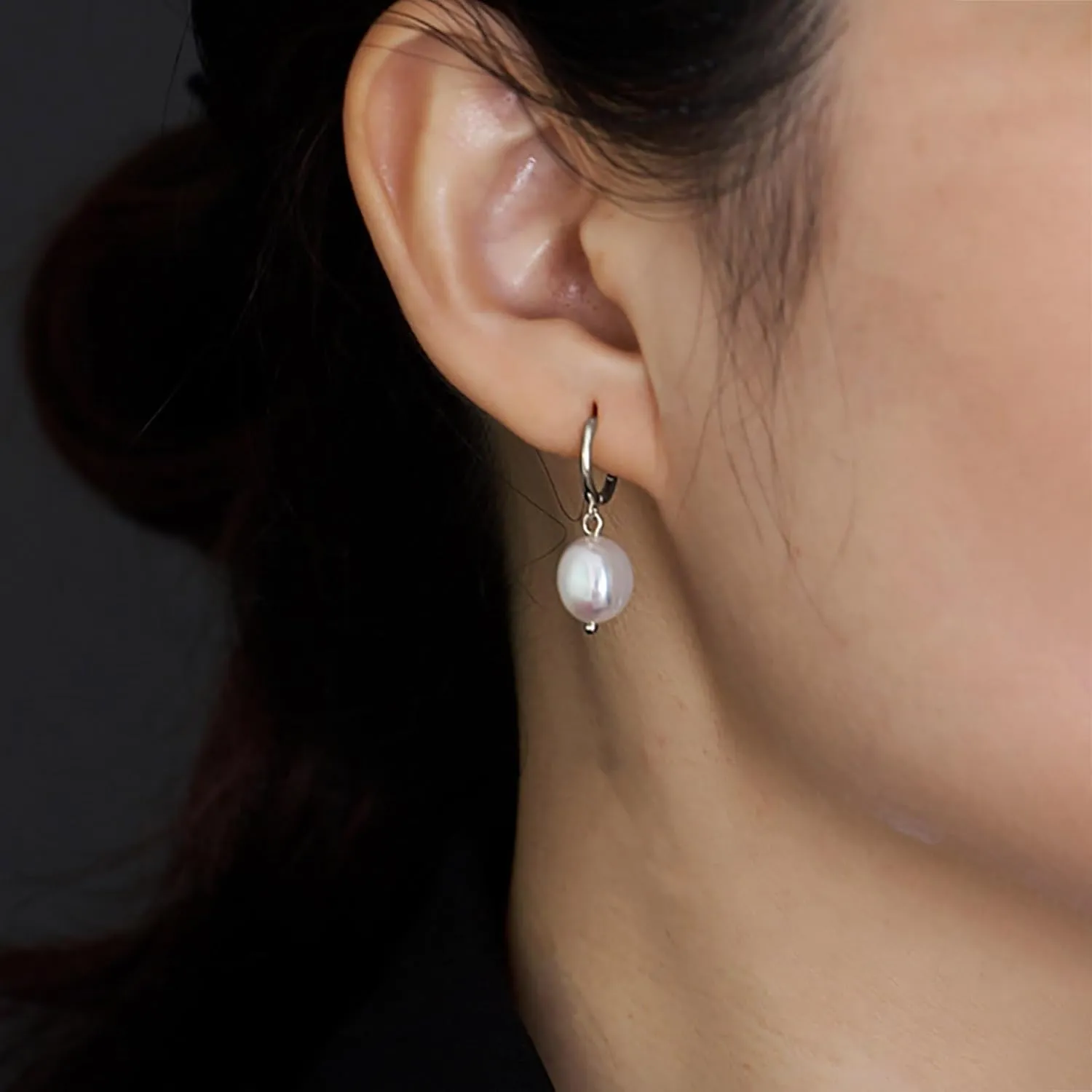 Pearl Hoop Earrings Gold Pearl Hoop Huggie Earrings Small Pearl Dangle Earrings Vintage Baroque Pearl Earrings Irregular Pearl Hoop Drop Earrings Pearl Bridal Earrings