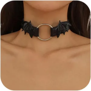 Punk Choker Necklace Black Leather Pu Heart Shape Necklaces Gothic Collar Chain for Women