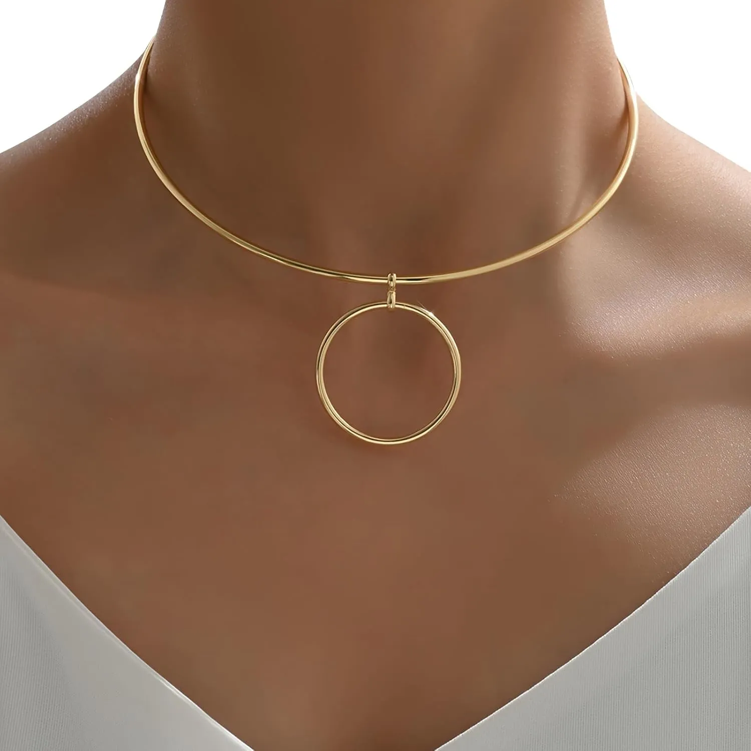 Simple Round Open Adjustable Choker Necklaces Metal Circle Pendant Clavicle Chain Necklace Summer Beach Neck Cuff Jewelry Statement Collar Chain Necklace for Women