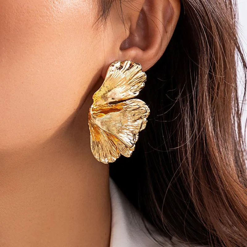Trendy Geometric Petal Flower Stud Earrings
