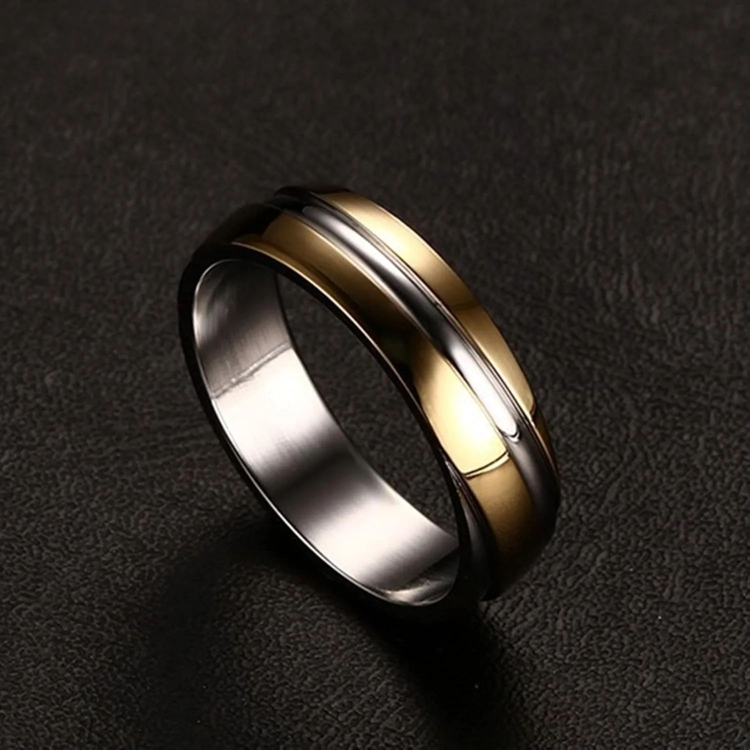 Wedding Ring for Men, Stainless Steel Rings for Men Gold Silver Ring 6mm Engagement Couple Rings